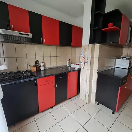 Cozy 3-room In Apartment *