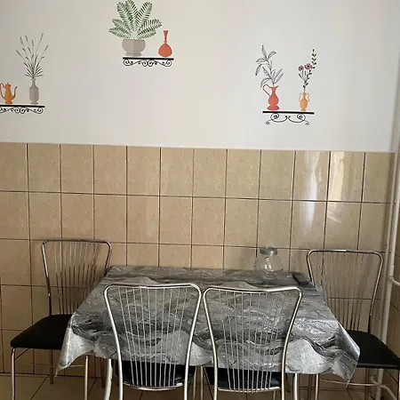 Cozy 3-room In *